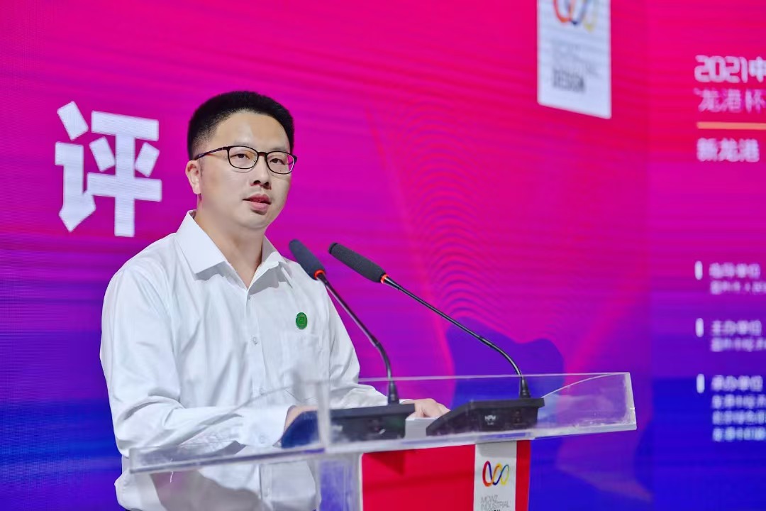 邓亮 03届 工业设计